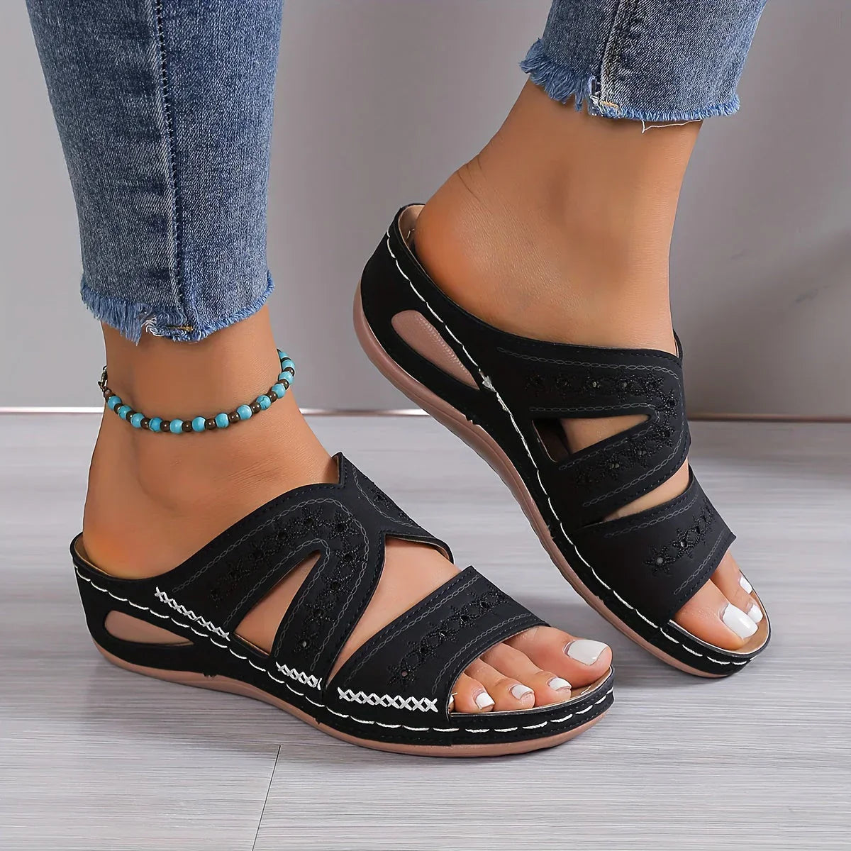 Ondersteunende en trendy orthopedische algemene sandalen