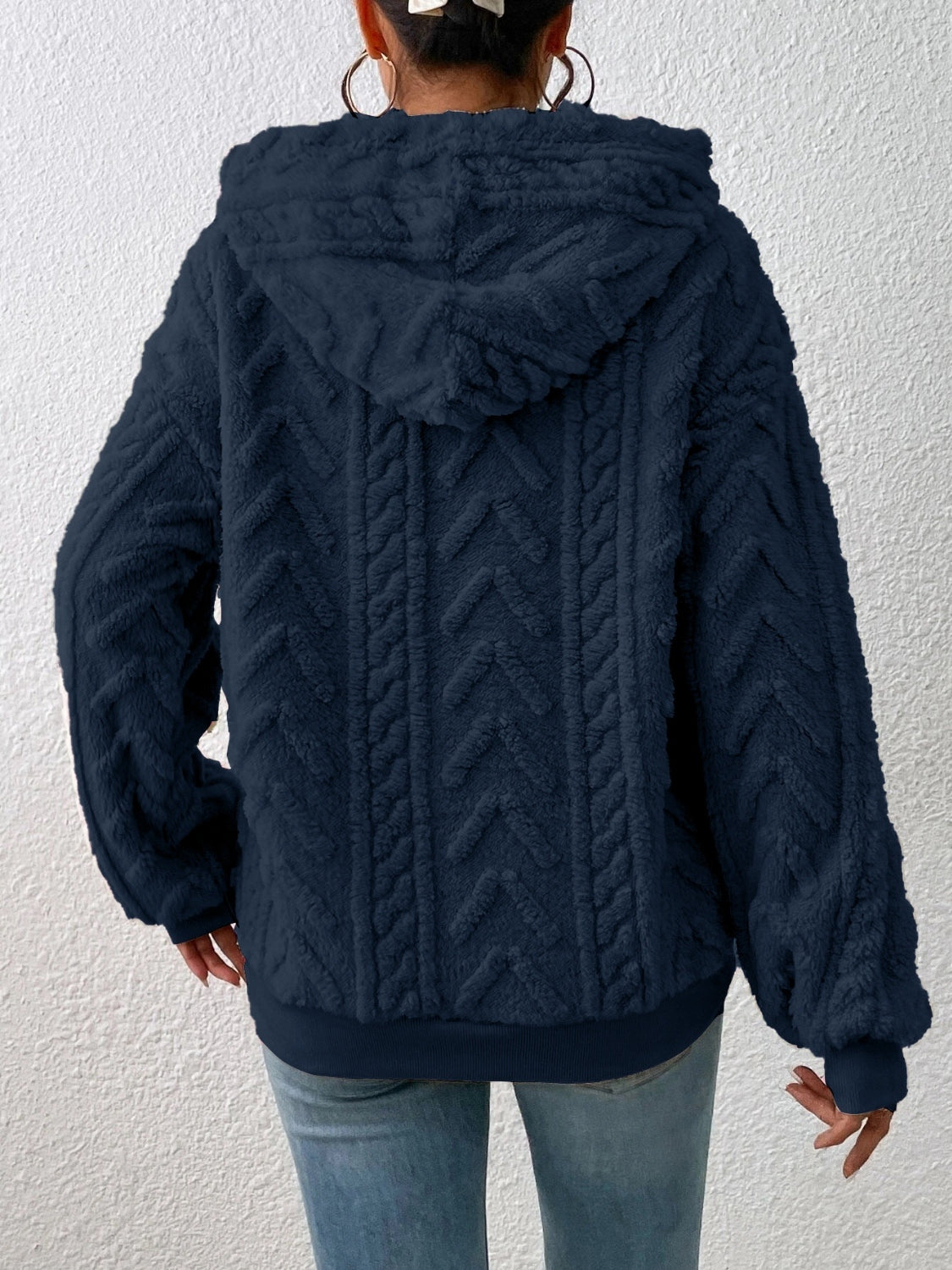 Isabela | Tijdloze en elegante winterhoodie