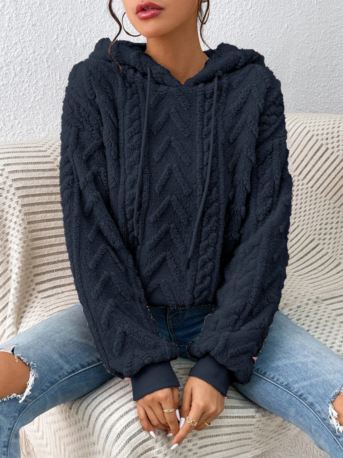 Isabela | Tijdloze en elegante winterhoodie