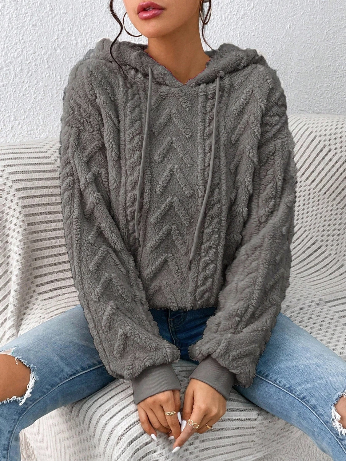 Isabela | Tijdloze en elegante winterhoodie