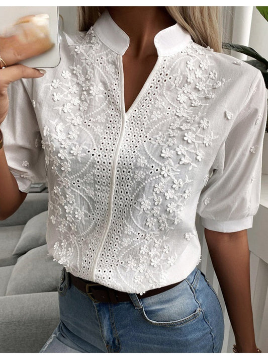 Klassieke en comfortabele blouse