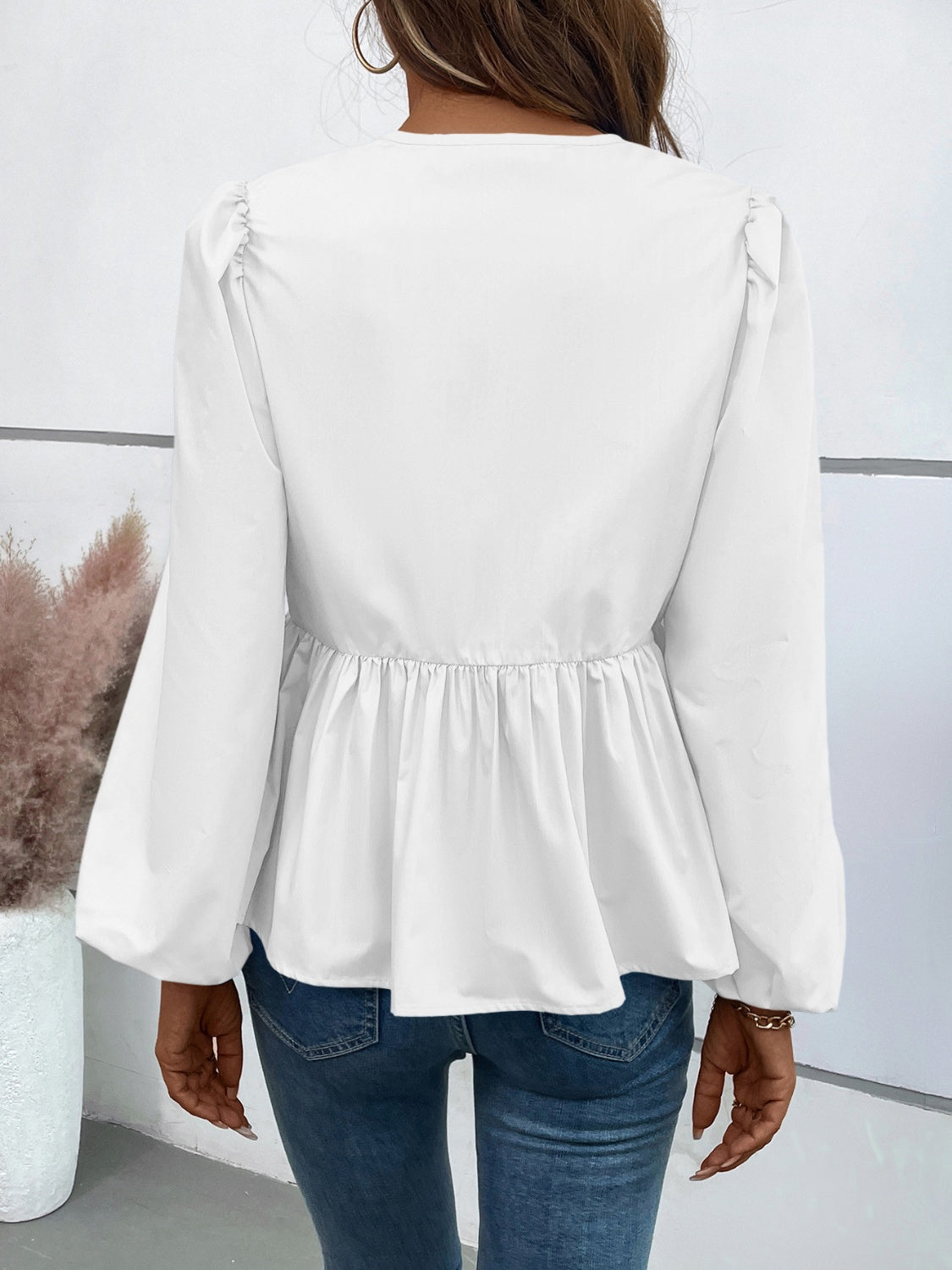 Khatuna | Tijdloze en elegante winterblouse