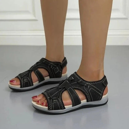 Ondersteunende en trendy orthopedische algemene sandalen