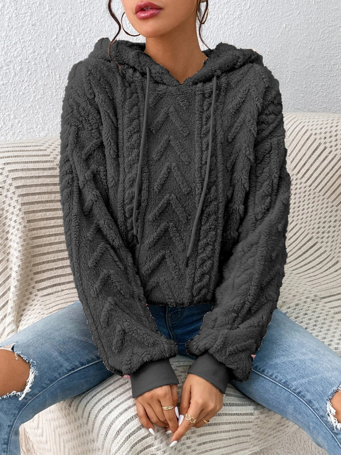 Isabela | Tijdloze en elegante winterhoodie