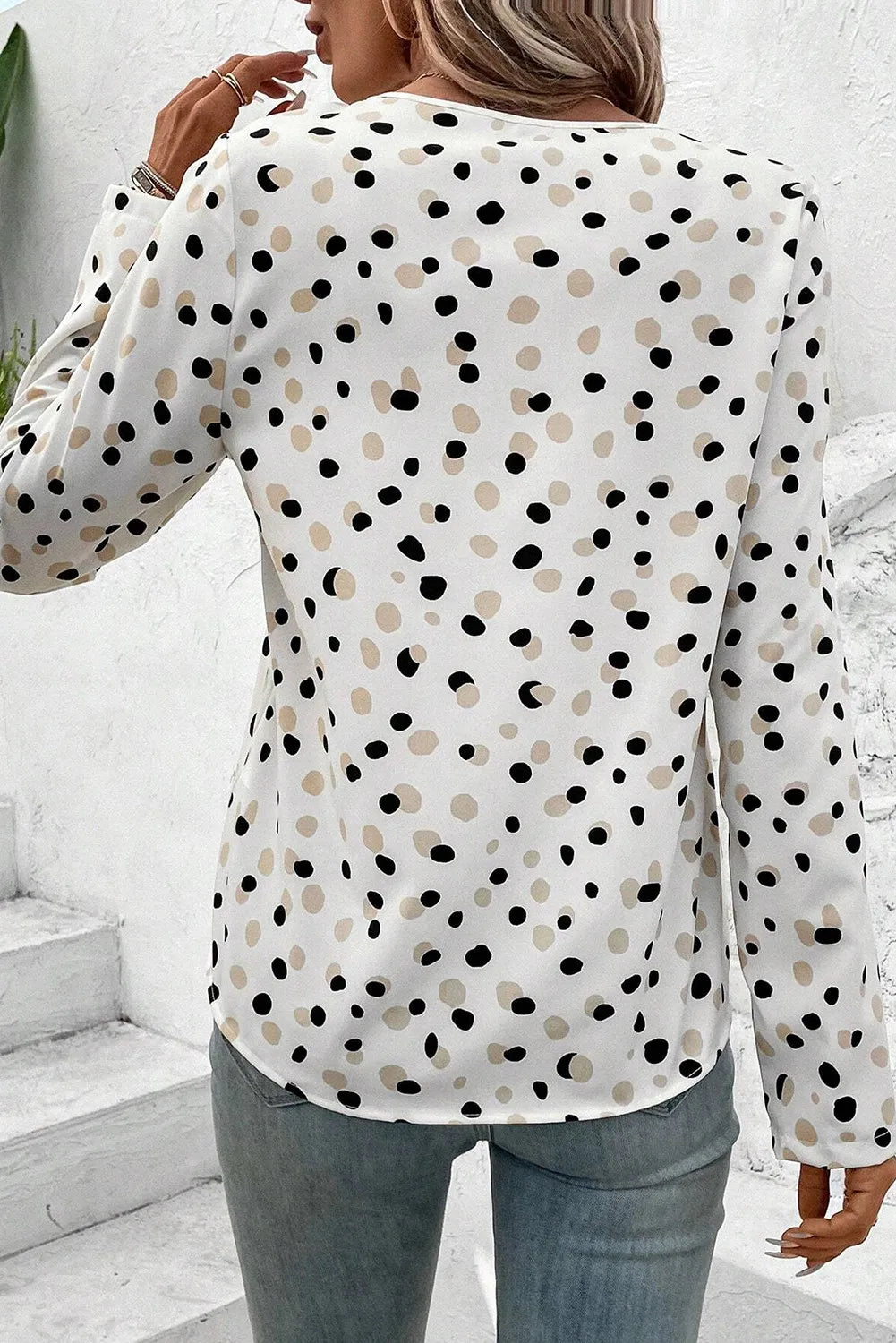 Jesenka | Modieuze en minimalistische winterblouse