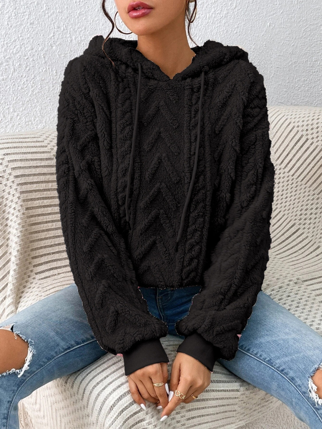 Isabela | Tijdloze en elegante winterhoodie